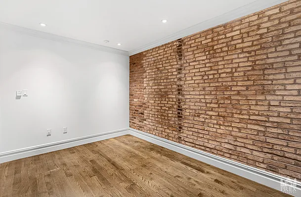 Rented by PREX Realty Corp | media 1