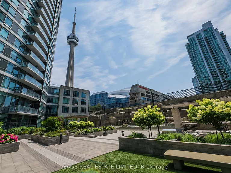 373 Front St W #208 — Photo 33