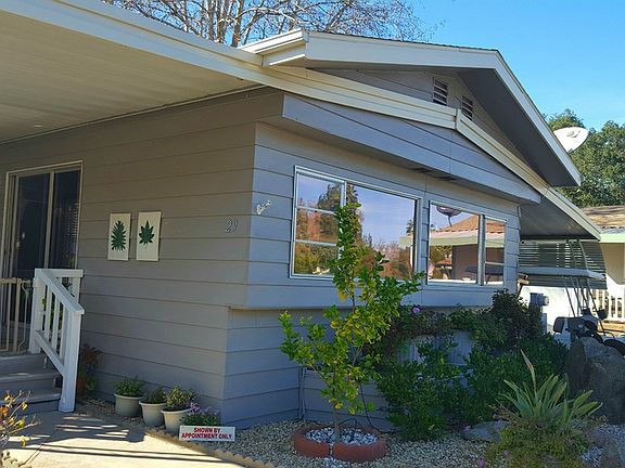 2nd image of 8975 Lawrence Welk Dr Space 29