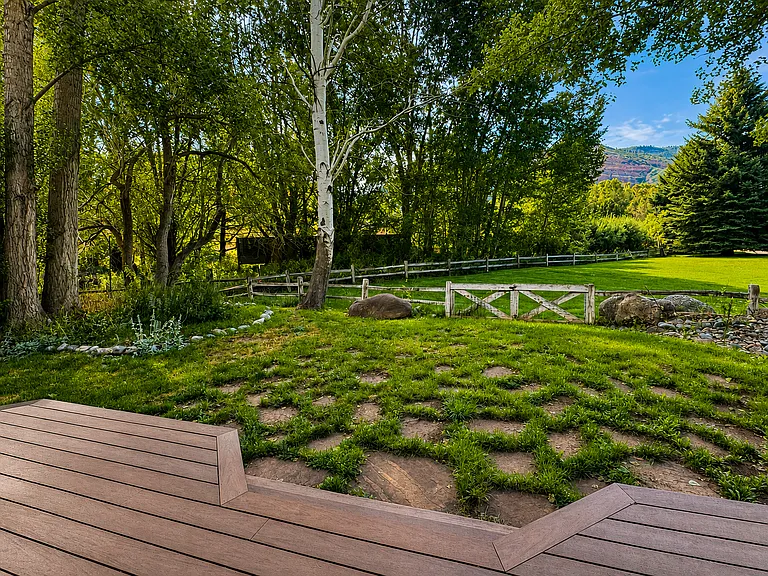 Stevens Creek Cir — Photo 13