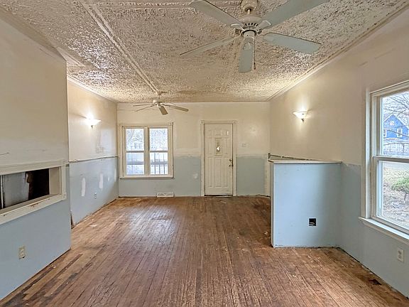 2nd image of 14808 Turlington Ave