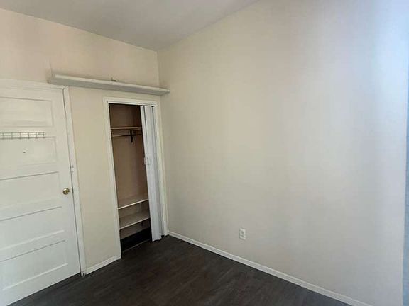 4th image of 6629 Fresh Pond Rd #2A