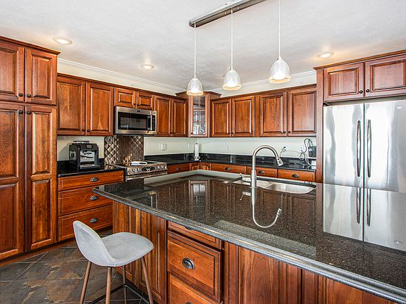 5th image of 1318 Forest Dr