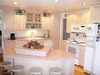 4th image of 426 Hillbrook Dr