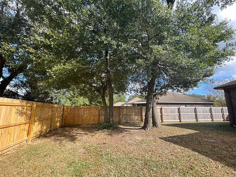 6716 Barnwood Dr — Photo 26
