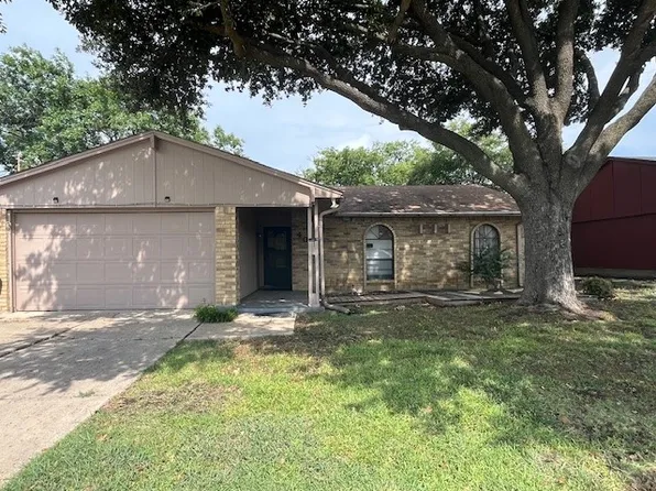 401 S Willow St, Mansfield, TX 76063
