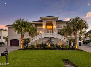 15621 Rue Dauphine Cir, Biloxi, MS 39532