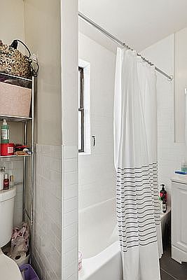 4th image of 49 Willow St APT 2G