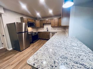 303 Palmwood Dr #B, Victoria, TX 77901