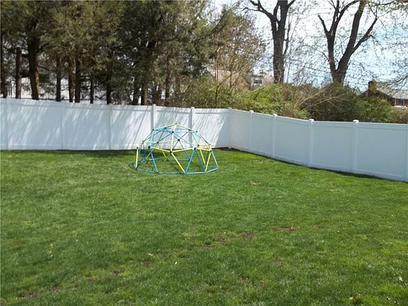4th image of 1812 Park Circle Dr