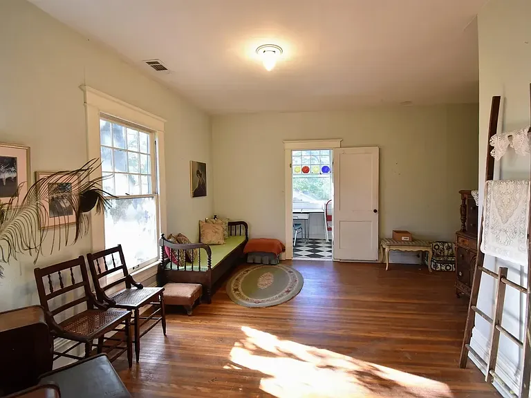 5907 C St — Photo 11