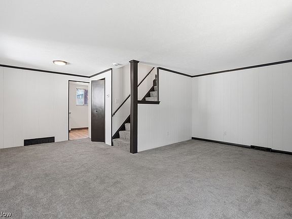 4th image of 4307 W 152nd St