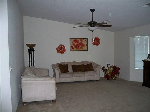 2nd image of 1273 Carmen Ave