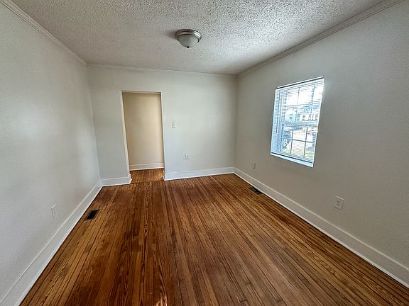 2nd image of 5112 Willis Dr