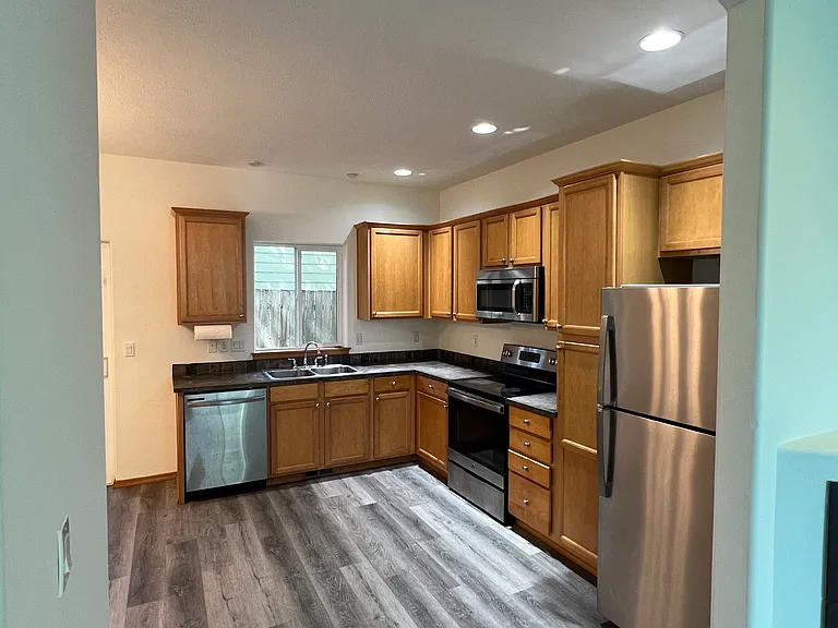 12623 SE Tibbetts St — Photo 6