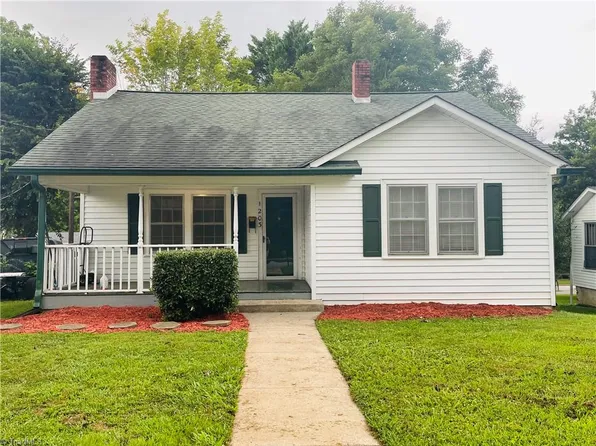 1203 Hinshaw St, North Wilkesboro, NC 28659