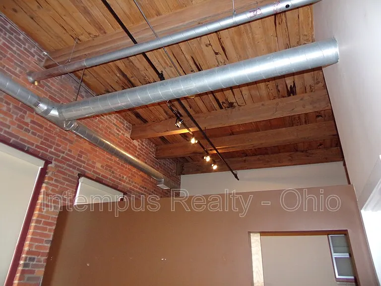 150 E Main St #611 — Photo 7