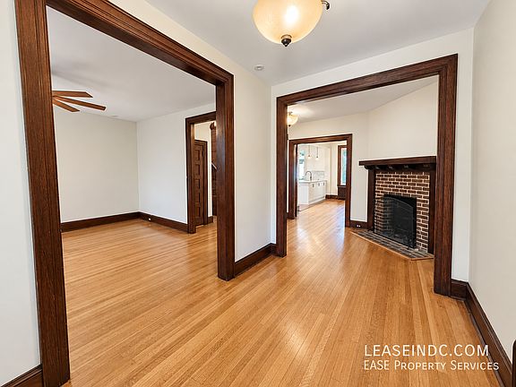 4th image of 1211 Park Rd NW