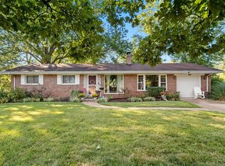 866 Cernicek Ln, Saint Louis, MO