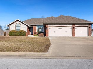 3963 W Tall Pine Court, Springfield, MO 65810