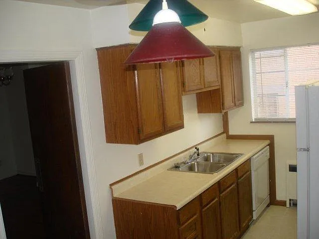 Delta Ave — Photo 2