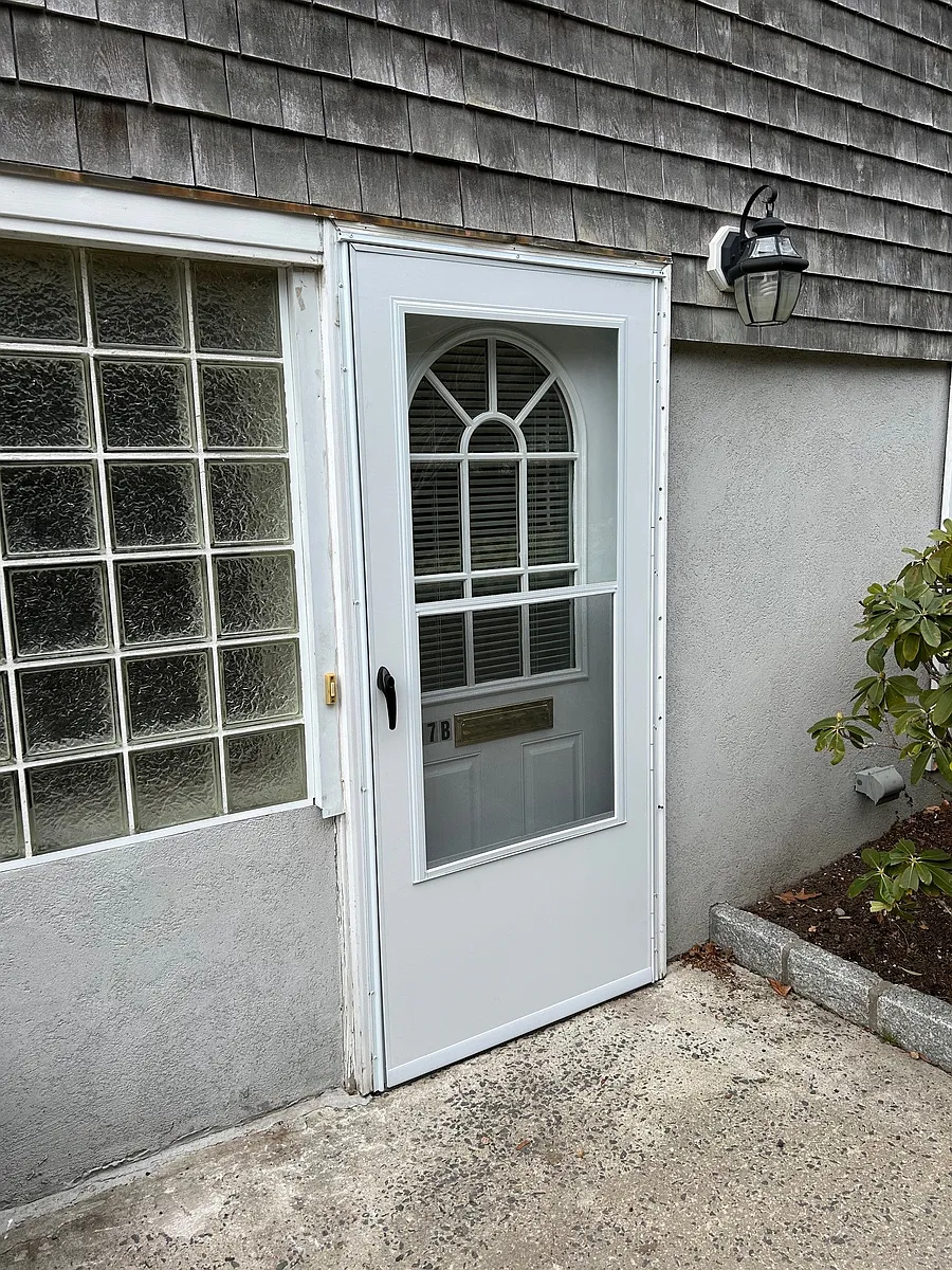 Building Photo - 37 Memorial Dr