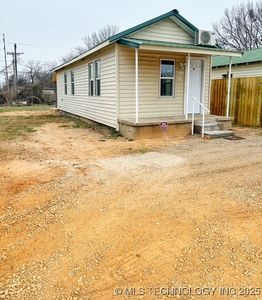 118 W Choctaw St, Holdenville, OK, 74848