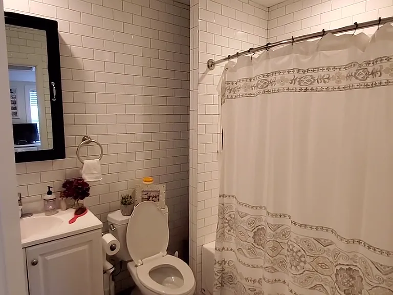 2020 Mount Vernon St #2 — Photo 15