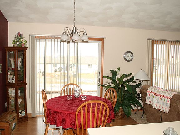 2nd image of 3928 Kipling Dr