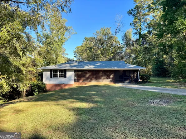 1079 Normandy Rd, Macon, GA 31210