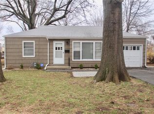 9010 E Gregory Blvd, Raytown, MO 64133