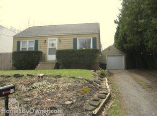 411 Berkey Dr, Chittenango, NY 13037