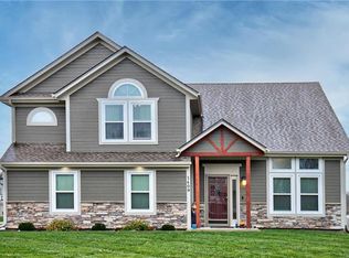 1409 Bradford Dr, Greenwood, MO 64034