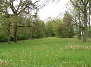 2818 N Schoenbeck Rd, Arlington Heights, IL 60004