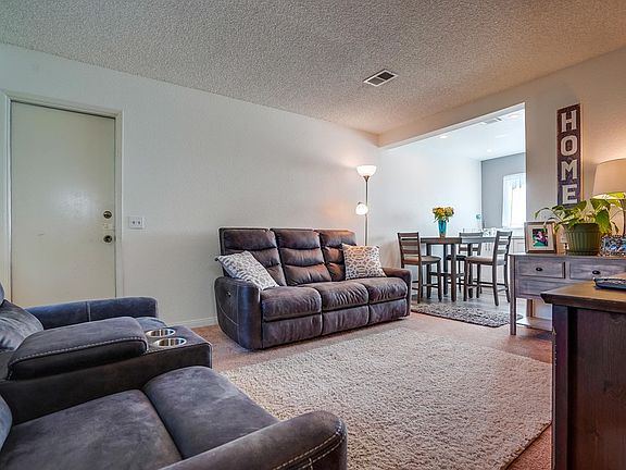 4th image of 3066 Gladstone St APT 2
