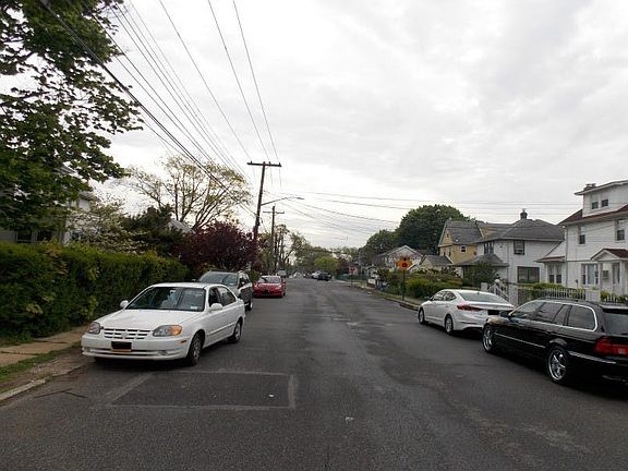 4th image of 219-17 133rd Ave