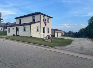816 5th Ave SE, Cascade, IA 52033