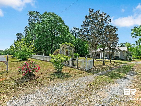 3rd image of 275 Howell Dr