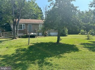 11087 Crest Ln, Bealeton, VA 22712