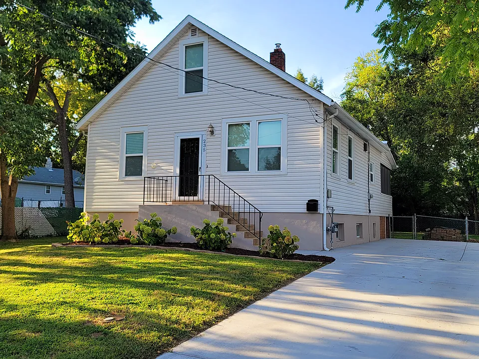 235 Midway Ave