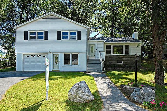 1st image of 3 Cedar Ln