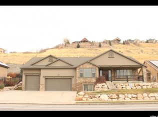 406 E Eagleridge Dr, North Salt Lake, UT 84054