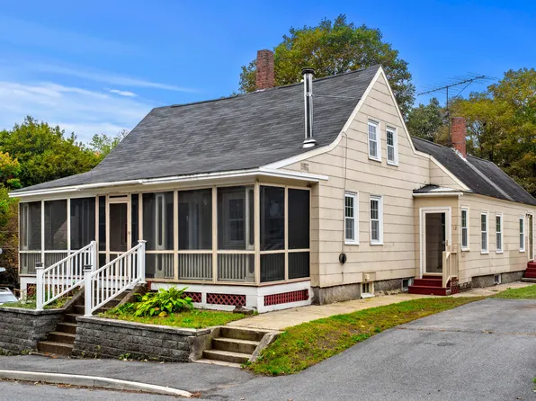 12 Berwick Avenue, Sanford, ME 04073