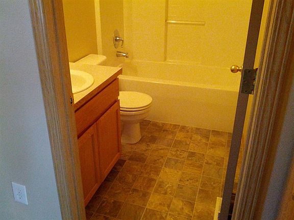 4th image of 11818 130th St E