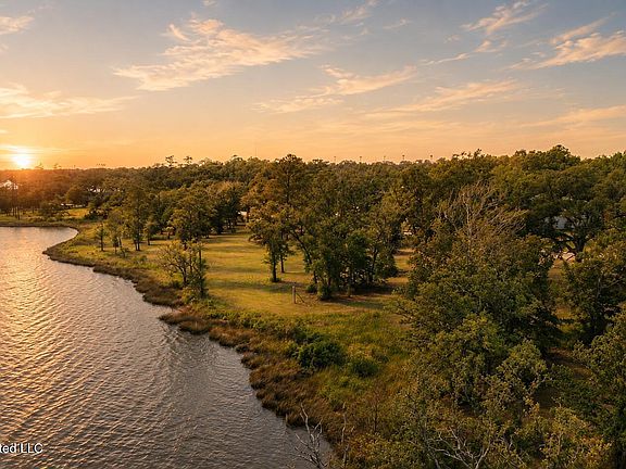 4th image of Savannah Estates Blvd Lot 33