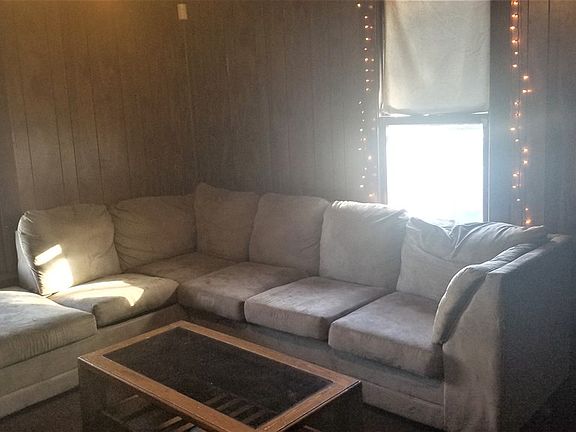 2nd image of 133 N Kentucky Ave