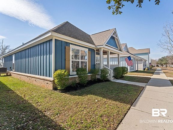 4th image of 923 Periwinkle Ln
