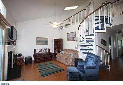 5th image of 4211 Birch Cir