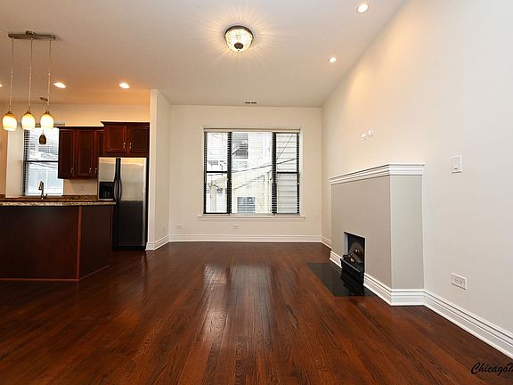 4th image of 18 W Chestnut St #1R