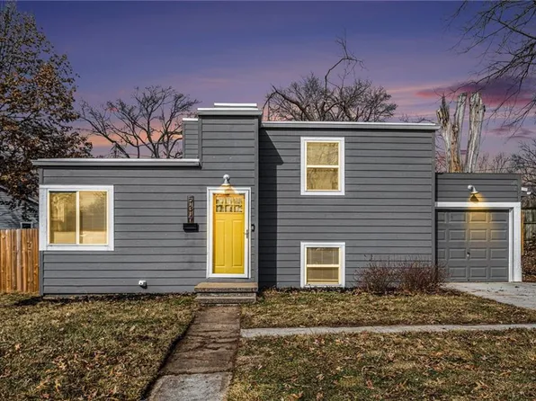 534 NE 44th St, Kansas City, MO 64116